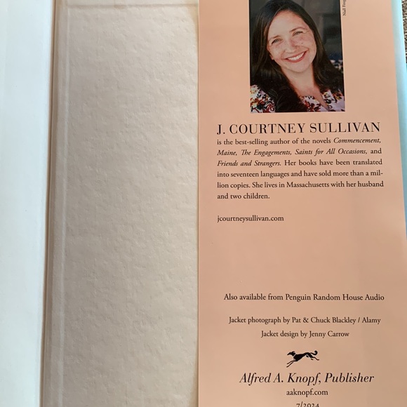 The Cliffs by J Courtney Sullivan book - Picture 5 of 5